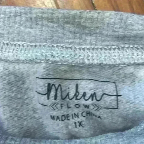 Miken Flow Hamsa Hand Evil Eye Grey Sweatshirt size 1x - Picture 4 of 5